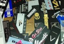 Значение и достоинства бирки для одежды