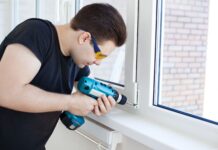 Как правильно провести ремонт пластиковых окон: полезные советы