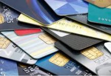 Дебетовая карта онлайн: просто и удобно