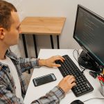 Что школьник получит после курсов Python: реальные навыки и проекты